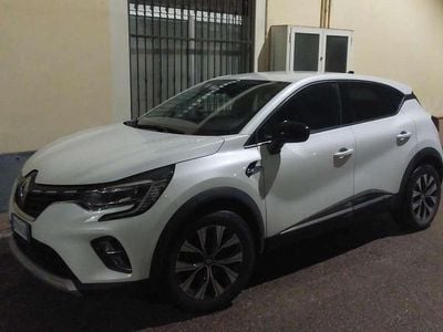 Usata Renault Captur Techno 101 CV (74 kW) 2023 Bianco SUV