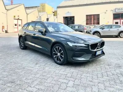 Usata Volvo V60 Business Edition 197 CV (144 kW) 2002 Verde Station wagon