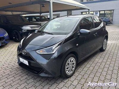 usata Toyota Aygo 5 PORTE 1.0 x-play ADATTA A NEOPATENTATI CARPLAY