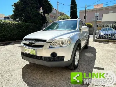 Usata Chevrolet Captiva 126 CV (92 kW) 2011 Grigio SUV