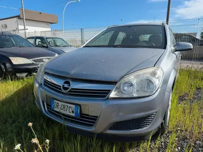 Occasion Opel Astra Cosmo 125 ch (91 kW) 2008 Gris Break