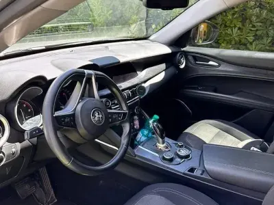 Usata Alfa Romeo Stelvio Tech Edition 160 CV (117 kW) 2019 Giallo SUV