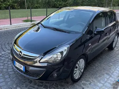 Usata Opel Corsa Cosmo 86 CV (63 kW) 2015 Nero Utilitaria