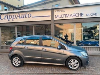 Usata Mercedes B180 109 CV (80 kW) 2010 Grigio Monovolume