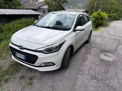 Usata Hyundai i20 84 CV (61 kW) 2014 Bianco Utilitaria