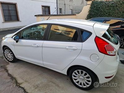 Usata Ford Fiesta 2015 Bianco Berlina
