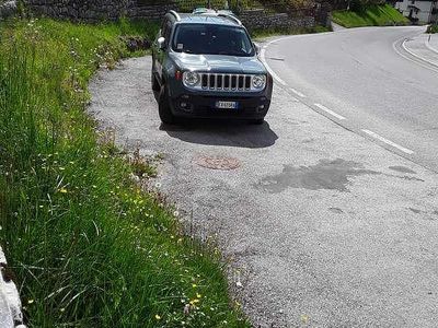 Usata Jeep Renegade Limited 140 CV (102 kW) 2015 Grigio SUV