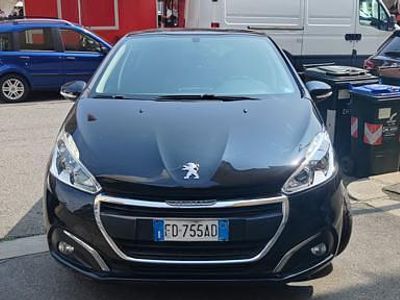 Nero Usata 2016 Peugeot 208 Access Utilitaria | 6500 €