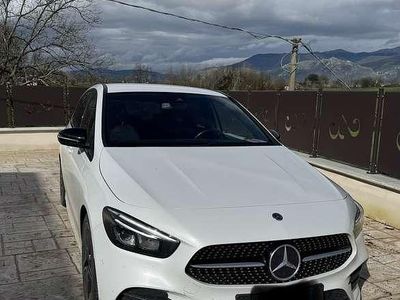 Usata Mercedes B180 Premium 116 CV (85 kW) 2022 Monovolume
