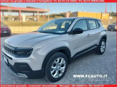 Usata Jeep Avenger Altitude 101 CV (74 kW) 2023 Beige SUV