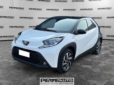 Usata Toyota Aygo X Lounge 72 CV (52 kW) 2025 Bianco SUV