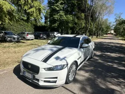 Usata Jaguar XE Pure 163 CV (119 kW) 2016 Berlina