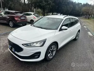 Usado Ford Focus 120 CV (88 kW) 2022 Blanco Familiar