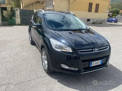 Usata Ford Kuga Titanium 140 CV (102 kW) 2013 Nero SUV