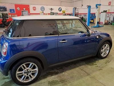 Usata Mini Cooper D 111 CV (81 kW) 2012 Blu Utilitaria