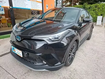 Usata Toyota C-HR Lounge 98 CV (72 kW) 2017 Nero SUV