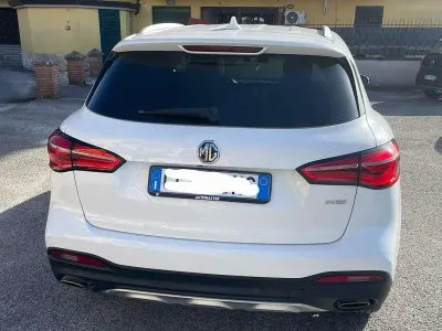 Usata MG HS Comfort 162 CV (119 kW) 2023 Bianco SUV