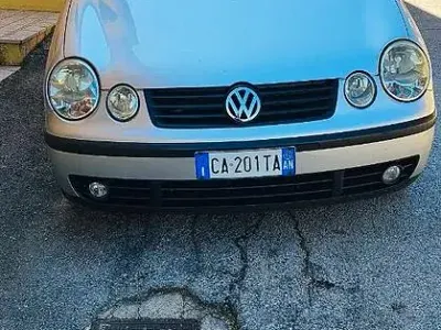 Usata VW Polo 64 CV (47 kW) 2002 Grigio Berlina