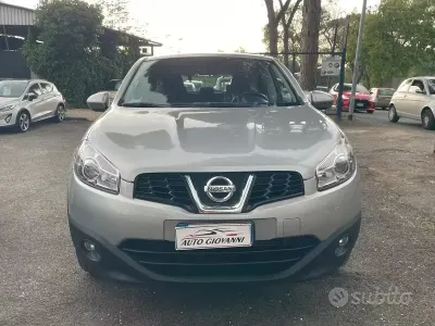 Usata Nissan Qashqai Tekna 131 CV (96 kW) 2012 Grigio SUV