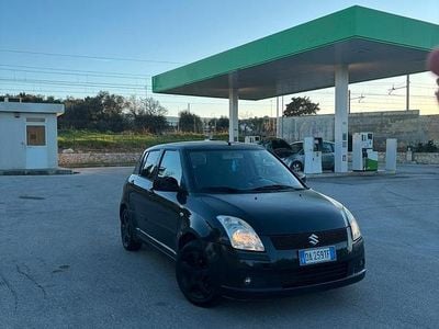 Begagnad Suzuki Swift 92 HK (67 kW) 2007 Halvkombi