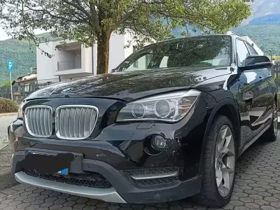 Usata BMW X1 143 CV (105 kW) 2014 Nero SUV