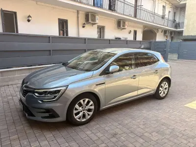 Usata Renault Mégane IV Business 116 CV (85 kW) 2021 Berlina