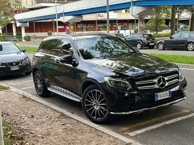 Usata Mercedes GLC250 AMG 204 CV (150 kW) 2018 Nero SUV