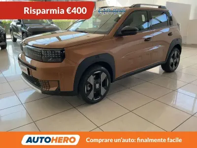 Usata Fiat Grande Panda La Prima 83 kW (113 CV) 2025 Oro Utilitaria