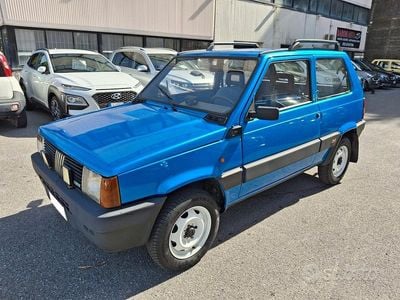 Usata Fiat Panda 4x4 Trekking 54 CV (39 kW) 1994 Blu/azzurro Utilitaria