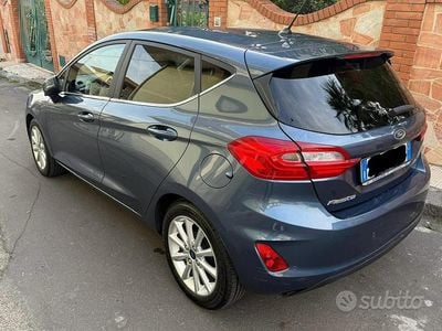 Usata Ford Fiesta Titanium 86 CV (63 kW) 2019 Blu Utilitaria