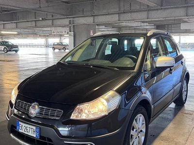 Usata Fiat Sedici Emotion 120 CV (88 kW) 2012 Nero SUV