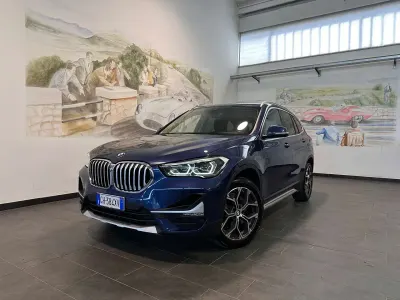 Usata BMW X1 Sport Line 190 CV (139 kW) 2022 Pythonic blue SUV