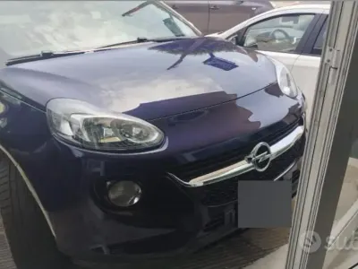 Usata Opel Adam 90 CV (66 kW) 2016 Blu Utilitaria