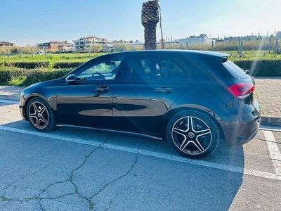 Usata Mercedes 180 Premium 116 CV (85 kW) 2019 Nero Berlina