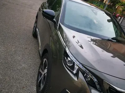 Usata Peugeot 3008 GT-line 120 CV (88 kW) 2018 Grigio SUV