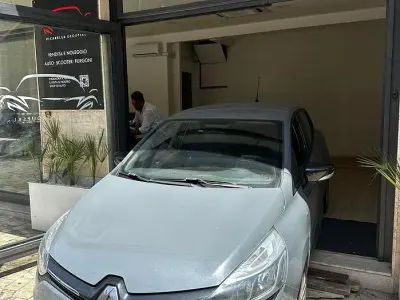 Usata Renault Clio IV Life 75 CV (55 kW) 2019 Grigio Berlina