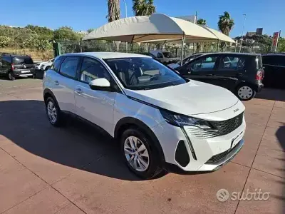 Usata Peugeot 3008 120 CV (88 kW) 2021 Bianco SUV