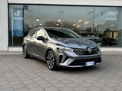 Usata Renault Clio V Techno 91 CV (66 kW) 2025 Grigio Utilitaria