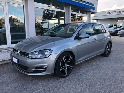 usata VW Golf 1.6 TDI 110CV 5p. DSG Highline BlueM.