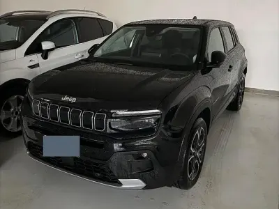 Uusi Jeep Avenger 101 HP (74 kW) 2025 Musta Katumaasturi
