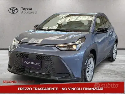 Nuova Toyota Aygo X 116 CV (85 kW) 2026 Grigio SUV