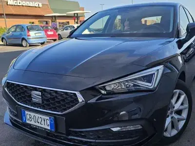 Usata Seat Leon Business 116 CV (85 kW) 2020 Nero Berlina
