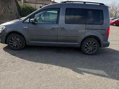 Begagnad VW Caddy Comfortline 150 HK (110 kW) 2017 Grå Minibuss