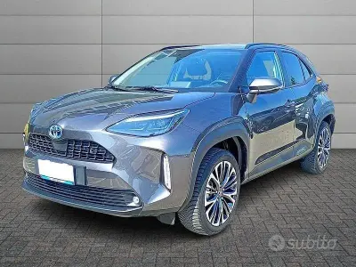 Usata Toyota Yaris Cross Lounge 116 CV (85 kW) 2023 Grigio SUV