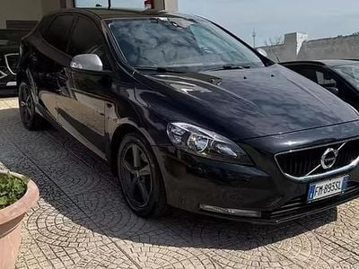 Occasion Volvo V40 Inscription 120 ch (88 kW) 2017 Noir Berline
