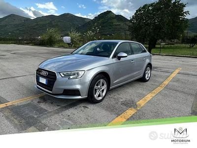 Käytetty Audi A3 Admired 116 HP (85 kW) 2019 Sedan