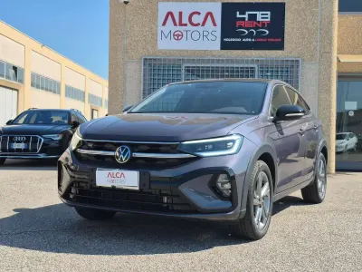 Usata VW Taigo R-line 116 CV (85 kW) 2024 Grigio SUV
