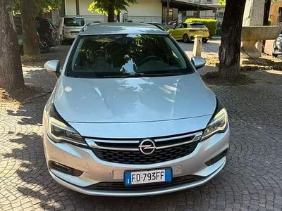 Usata Opel Astra Innovation 136 CV (100 kW) 2016 Grigio Station wagon