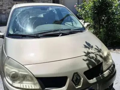 Usata Renault Scénic II Luxe 106 CV (77 kW) 2007 Monovolume