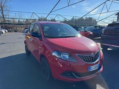 Rosso Usata 2023 Lancia Ypsilon Silver Utilitaria | 10.900 € (Ottimo prezzo)